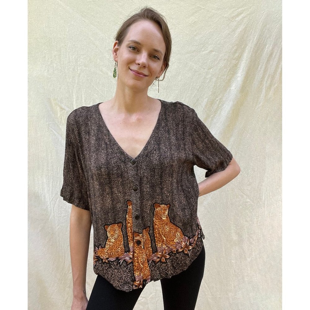 Vintage leopard button up blouse